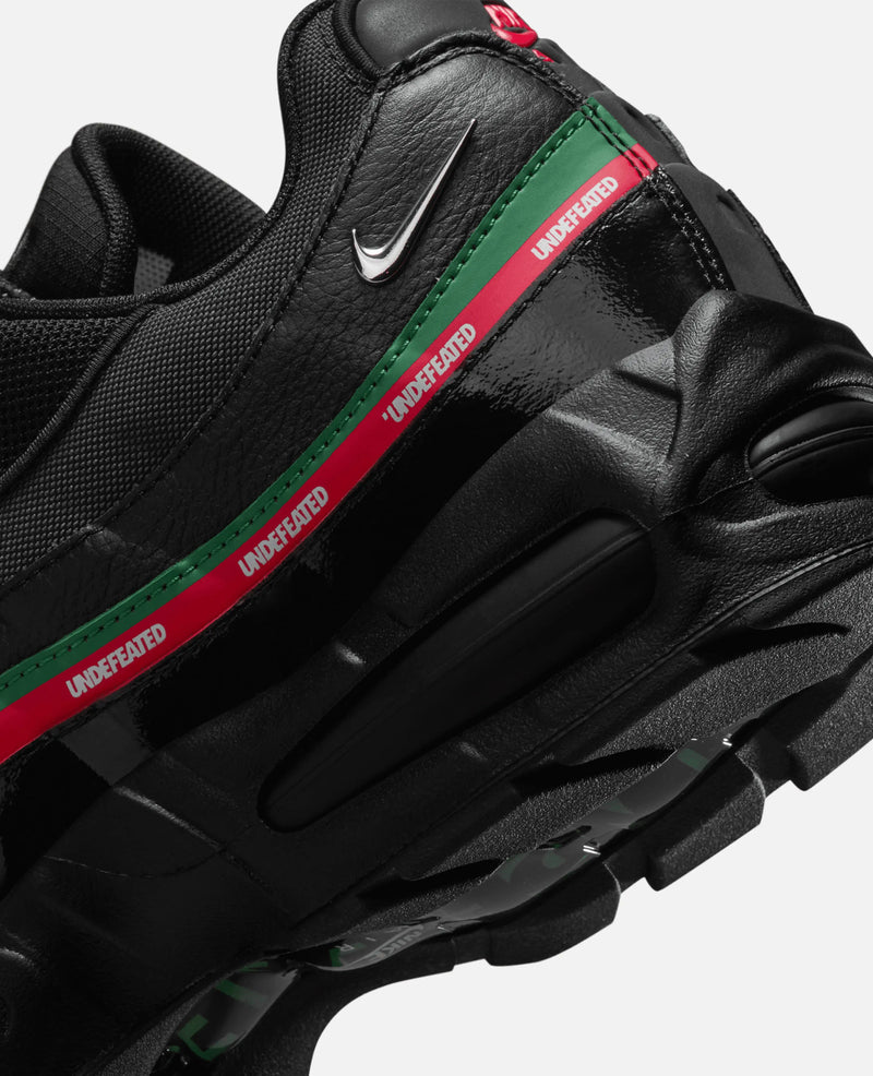 Nike Air Max 95 x Undefeated (Black/Metallic Silver-Gorge Green) Nike