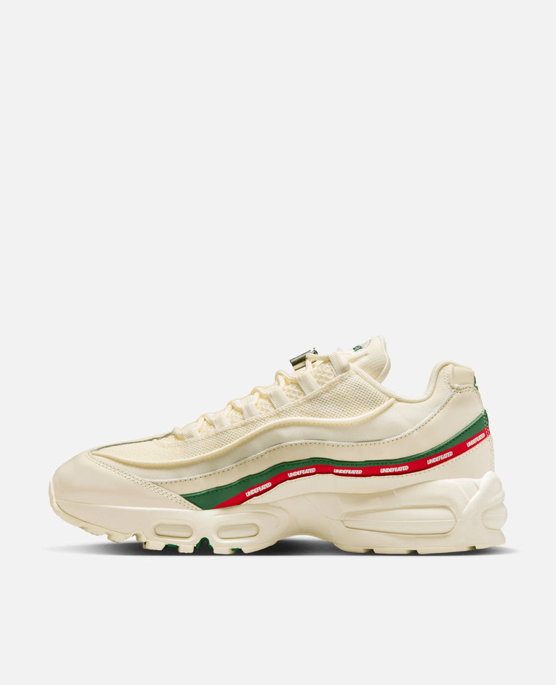 Nike Air Max 95 x Undefeated (Sail/Metallic Silver-Gorge Green) Nike